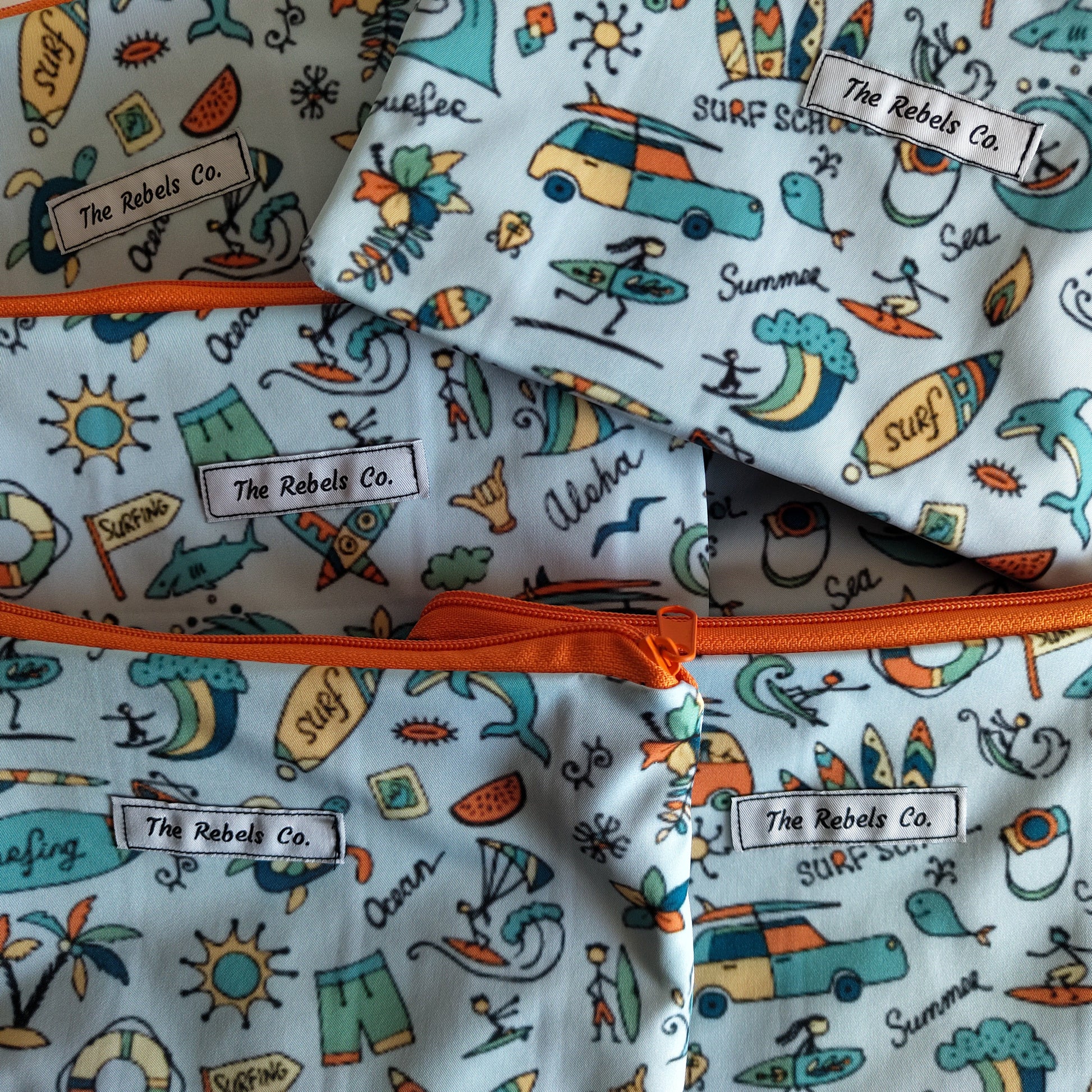 Surf doodle water-repellent pouchThe Rebels Co.Surf doodle water-repellent pouch