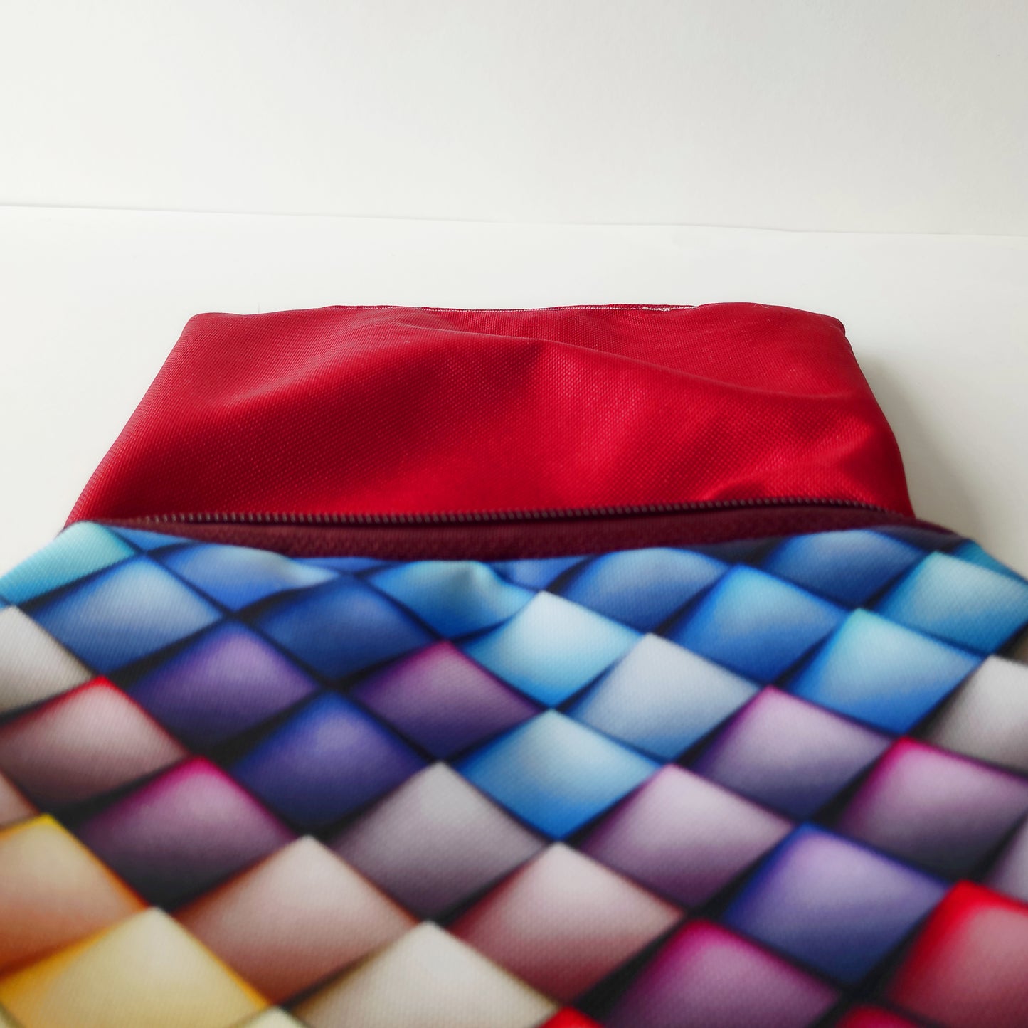 Flaw(less) Rainbow pouchThe Rebels Co.